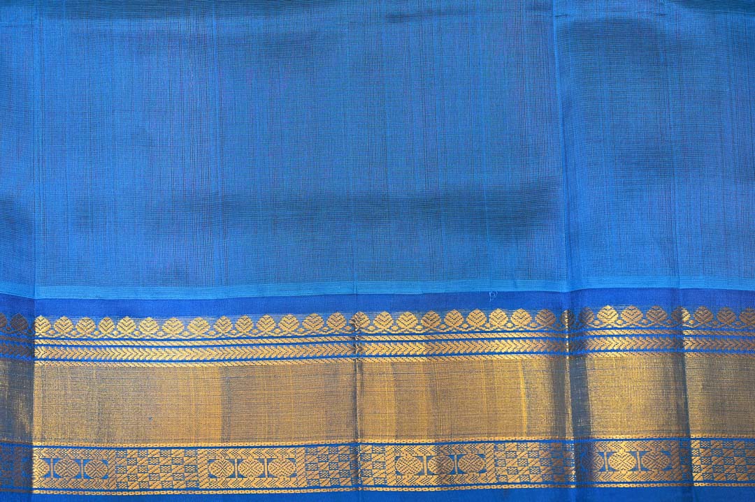 Thiratchai Maroon with Copper Sulphate Blue Border Kanchipuram Silk Saree – DDA015